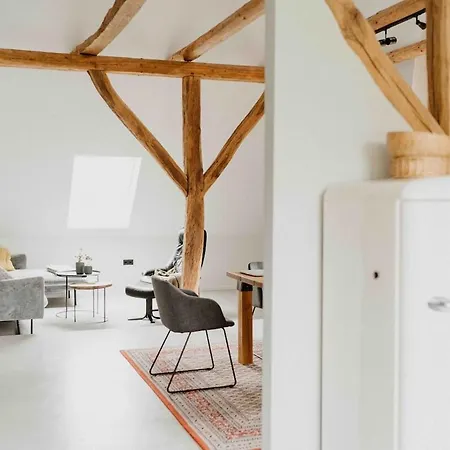 Vakantiehuis Spacious Sauna And E-bikes