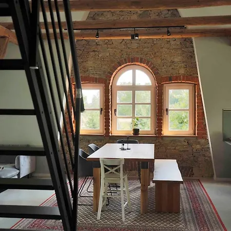 Vakantiehuis Spacious Sauna And E-bikes Detmold